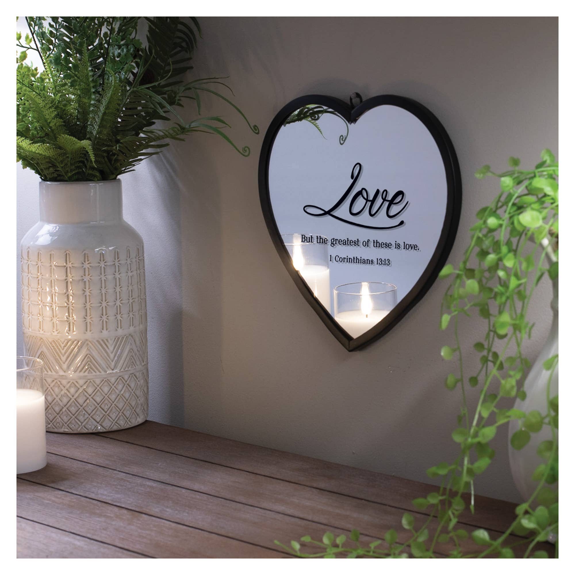 Magnolia – wholesale Wall mirror – Heart Mirror Love 1 Cor. 13:13 Sm Black1