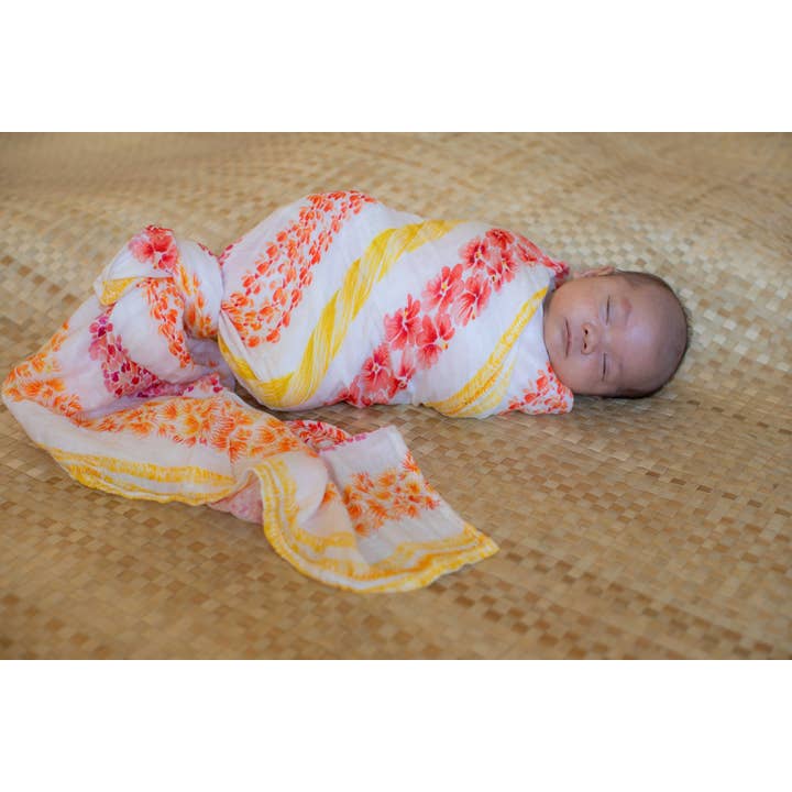 The Keiki Dept – wholesale Swaddle – Baby – Lei Alaula ʻUlaʻula Kapa Moe - Hawaiian Bamboo Swaddle1