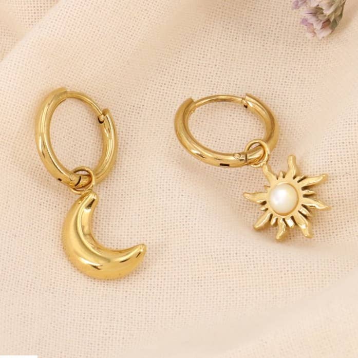 Asymmetric sun moon mini hoop earrings in mother-of-pearl steel 0324196 for wholesale by Lilas de Seine