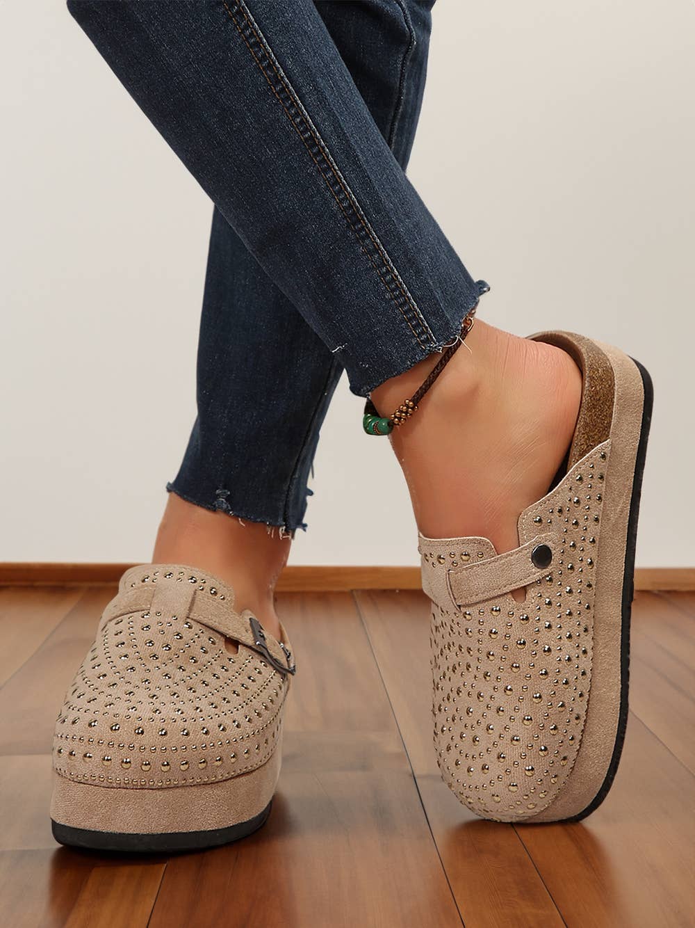 1 the Woman - Vente Sandales – femme - Mules à plateforme à bout fermé avec boucle rivetée4