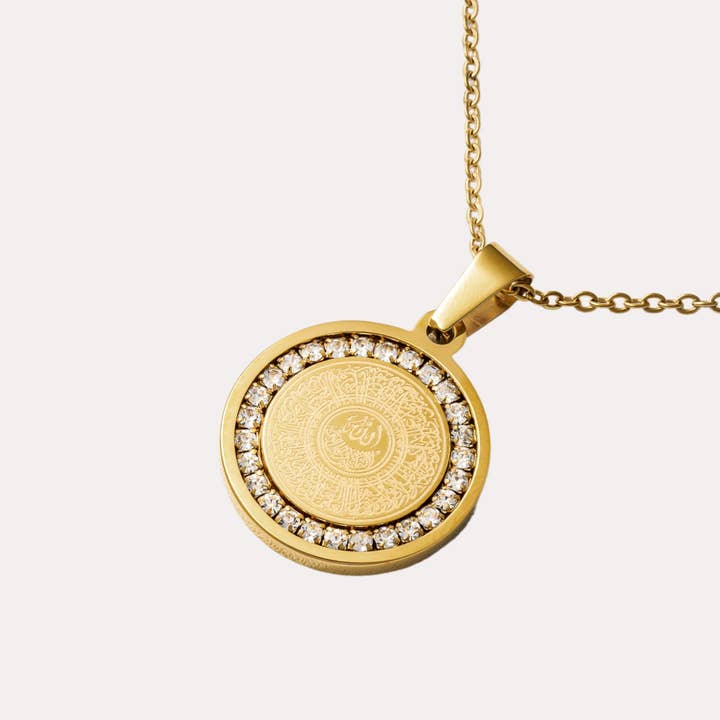 Collier en cristal Ayatul Kursi pour la vente par ZUDO