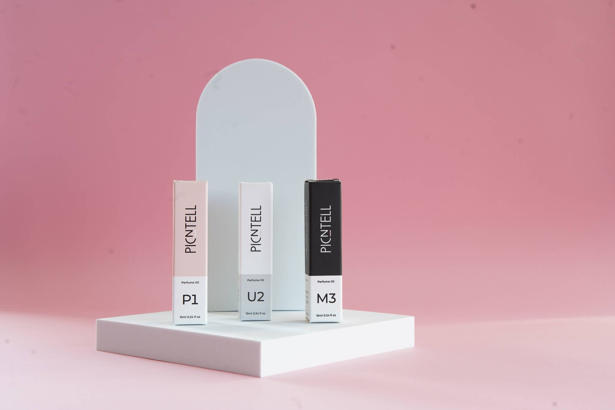 PICNTELL - Wholesale Roll-On Fragrance - M1 Cologne - PICNTELL's Impression of Aventus by Creed - Men2