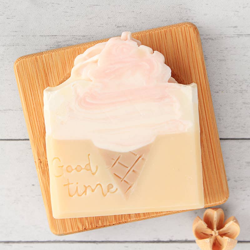 SoapElenGlen – Engroshandel Sæbestykke – Cute Strawberry Ice Cream Cleansing Håndlavet Sæbe Bar0