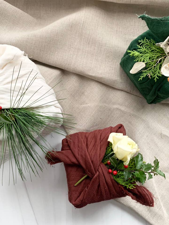 Emballage cadeau en tissu réutilisable pour la vente par Saged Home
