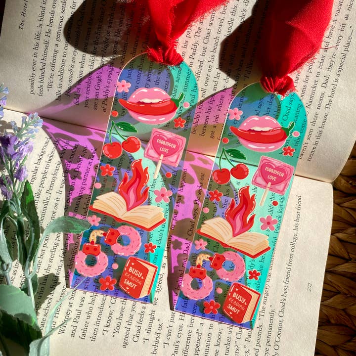 Marcapáginas holográfico iridiscente de acrílico romántico erótico ocupado para venta al por mayor de Emilee on Crafts