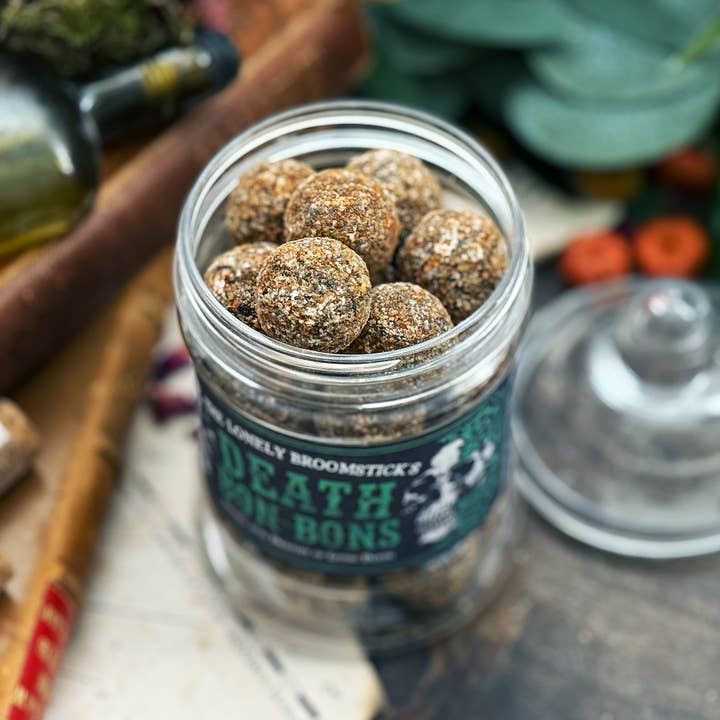 The Lonely Broomstick - Wholesale Zuigsnoepjes - Death Bon-Bons snoeppot1