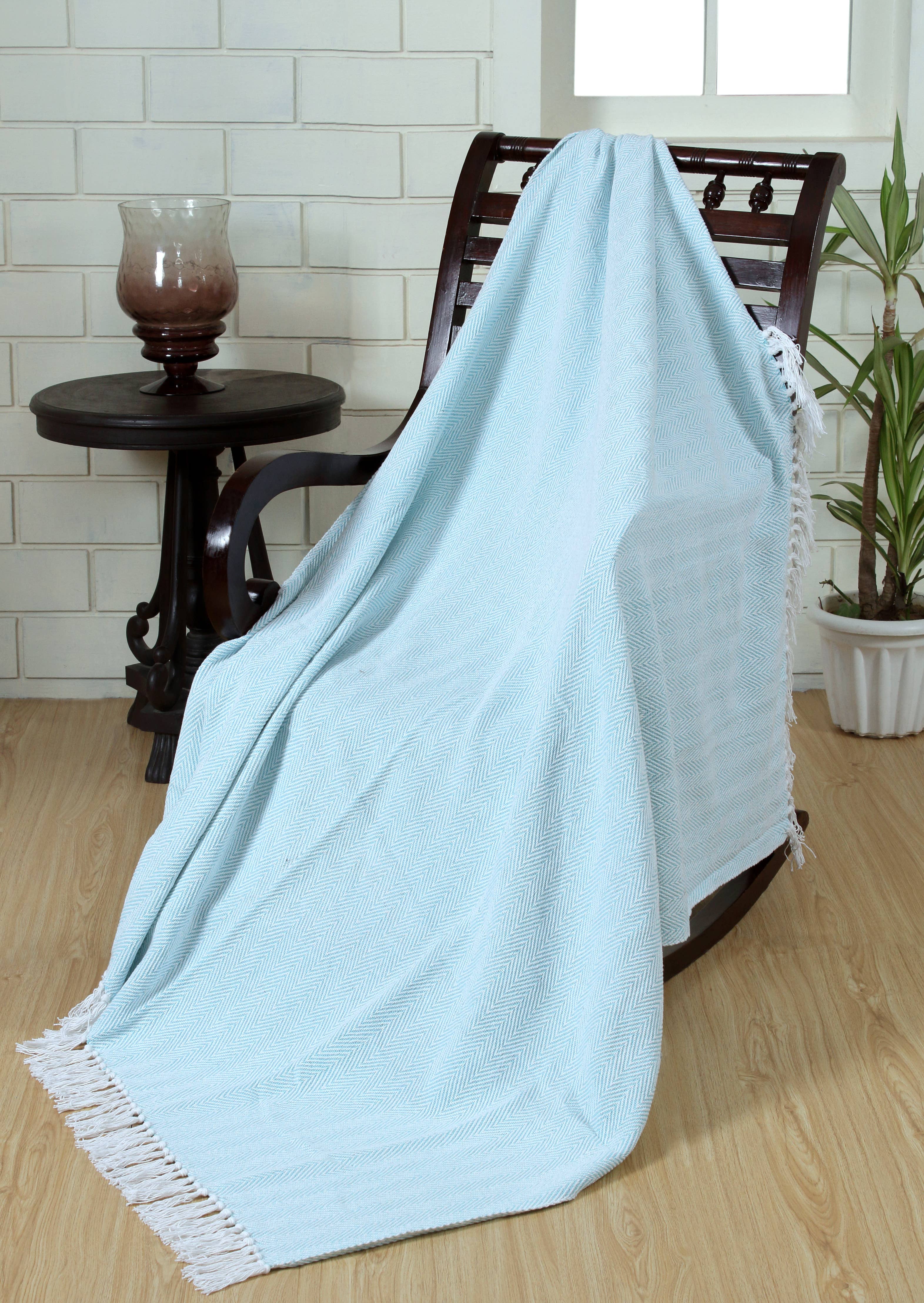 Fabstyles - Wholesale Decoratiedeken - Fabstyles Visgraat gestreept katoenen deken franjes7