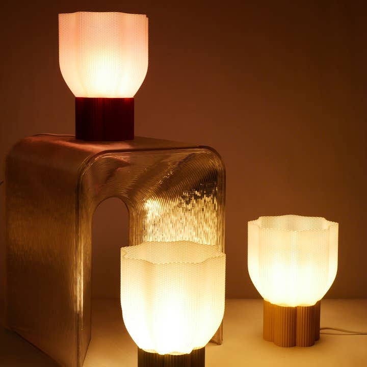 MINIMUM DESIGN - Wholesale Accent/Desk Lamp - Bloom Table Lamp - Natural beige - Sculptural and Sustainable Design4