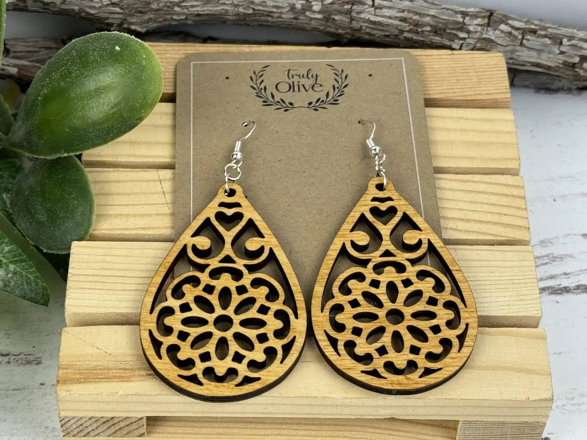 Truly Olive – Brincos de argola por atacado – Brincos em Madeira Natural3