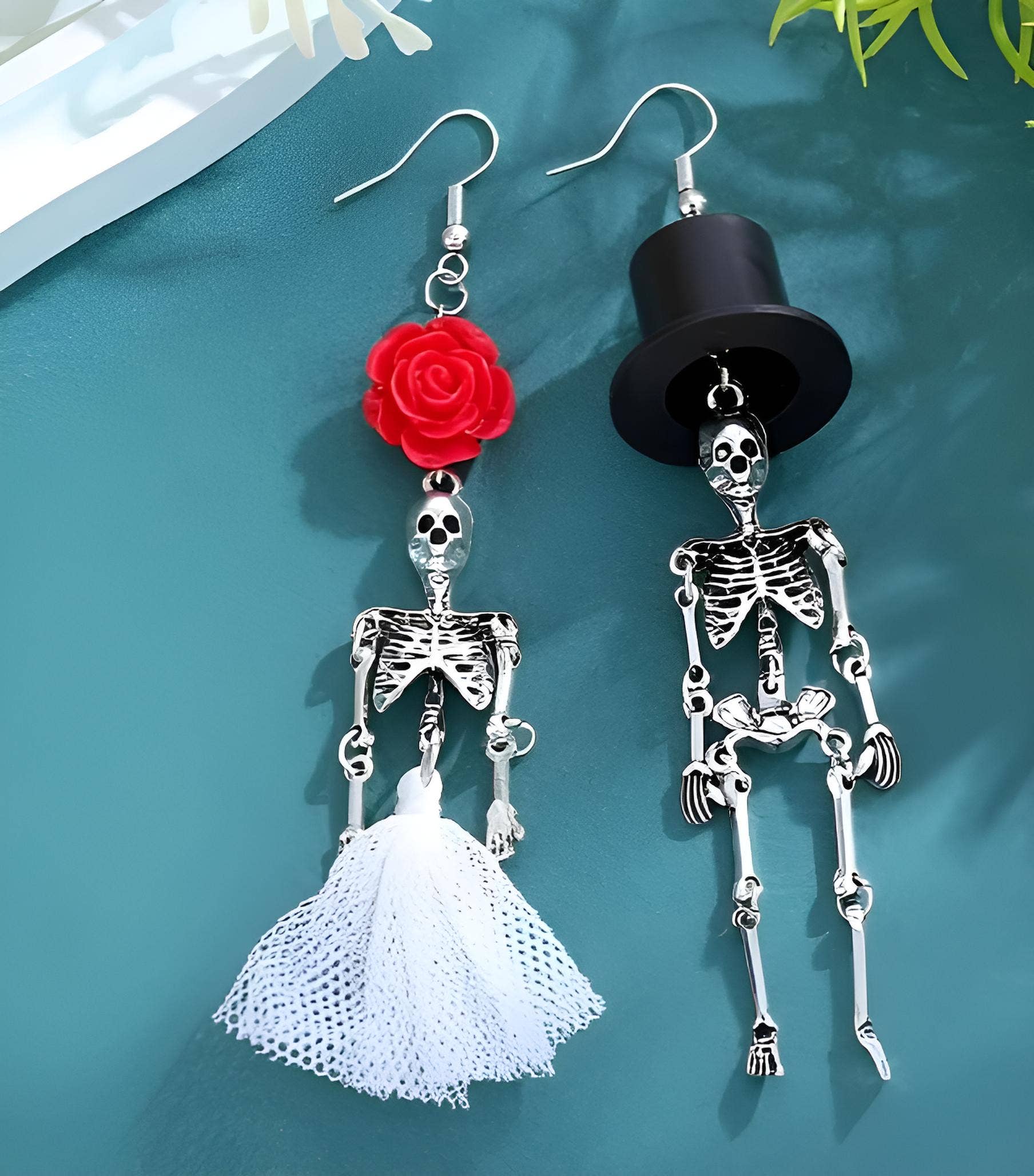 Wild & Free - Wholesale Dangle earrings - Asymmetrical Human Skeleton Pair Earrings2