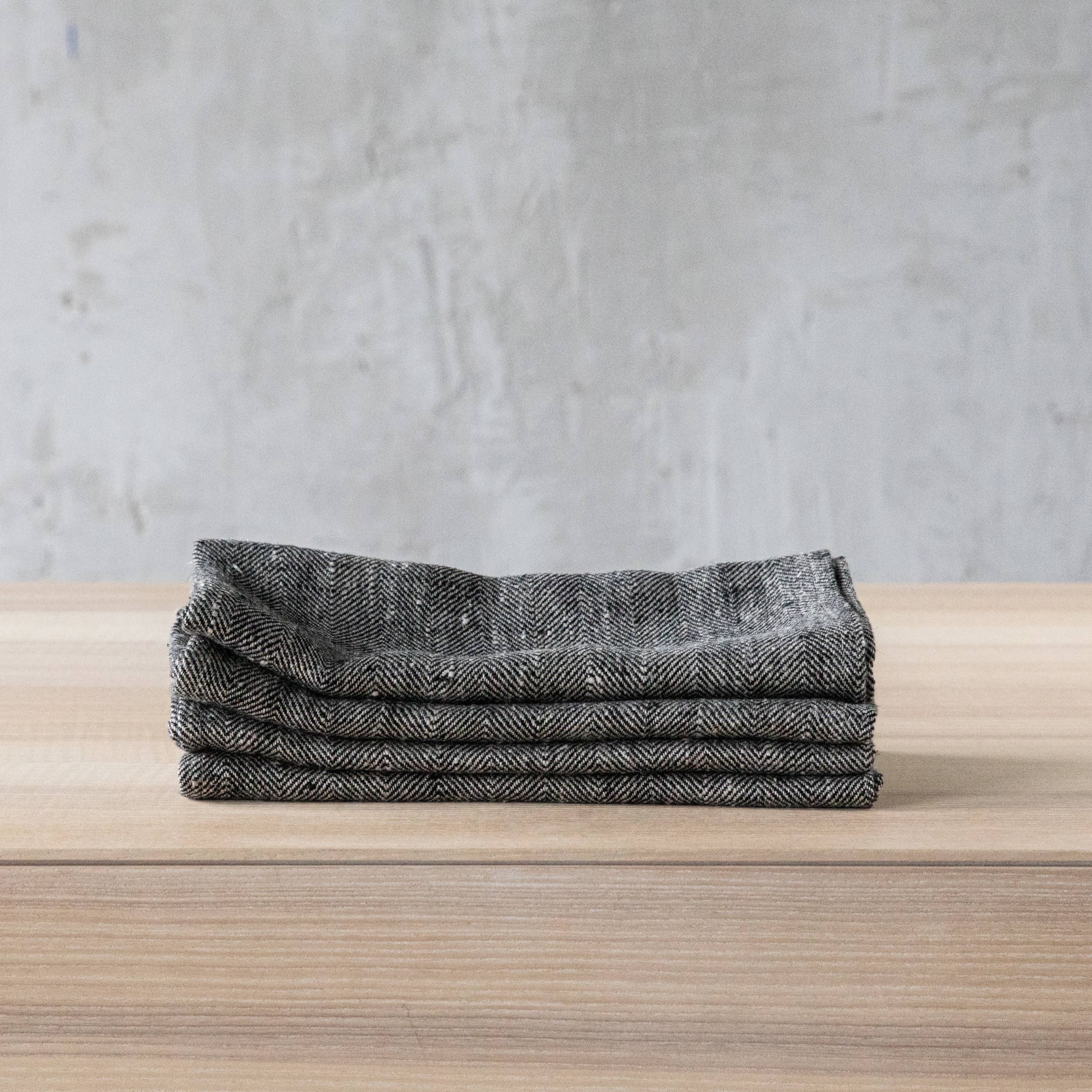 LinenMe - Wholesale Dinner & Cloth Napkin - Linen Napkin Forest Green Natural Chevron, Washed linen. 7