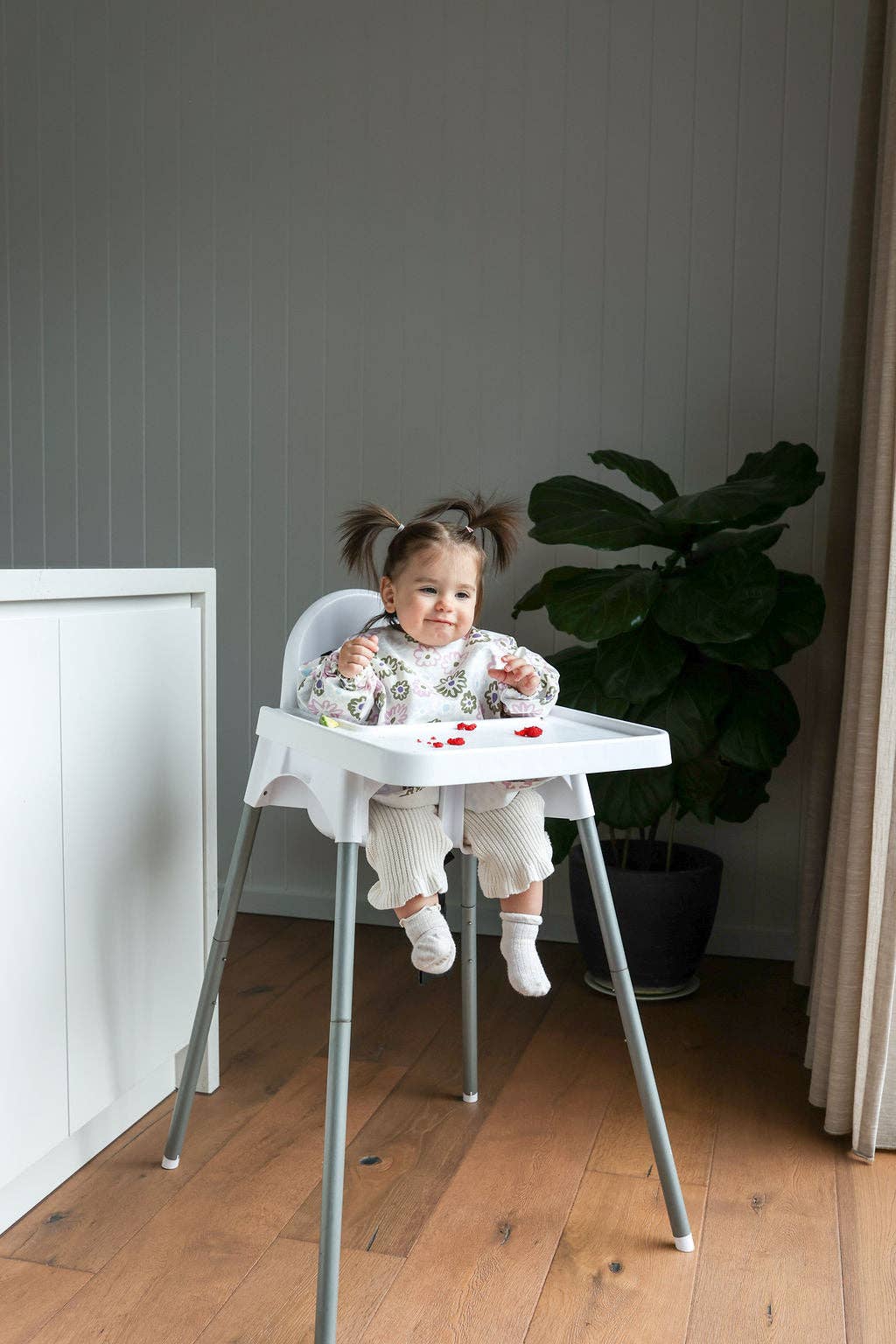 Tilda & Moo - Wholesale Bib - Baby - Big Flower Heart | Smock Bib3