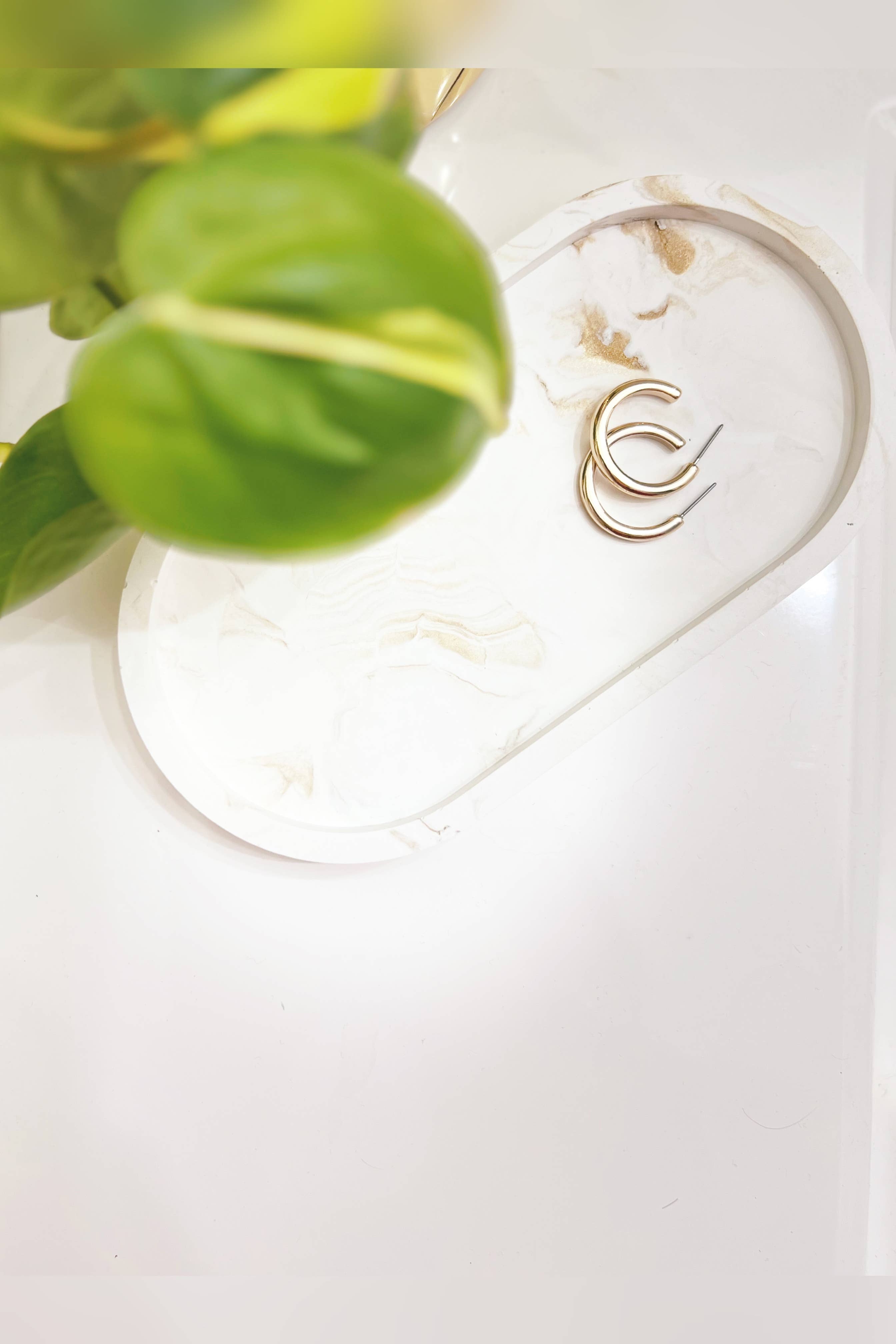 Petite Maison and Co. - Venta al por mayor Bandejas decorativas - Bandeja decorativa de mármol, bandeja ovalada de hormigón4