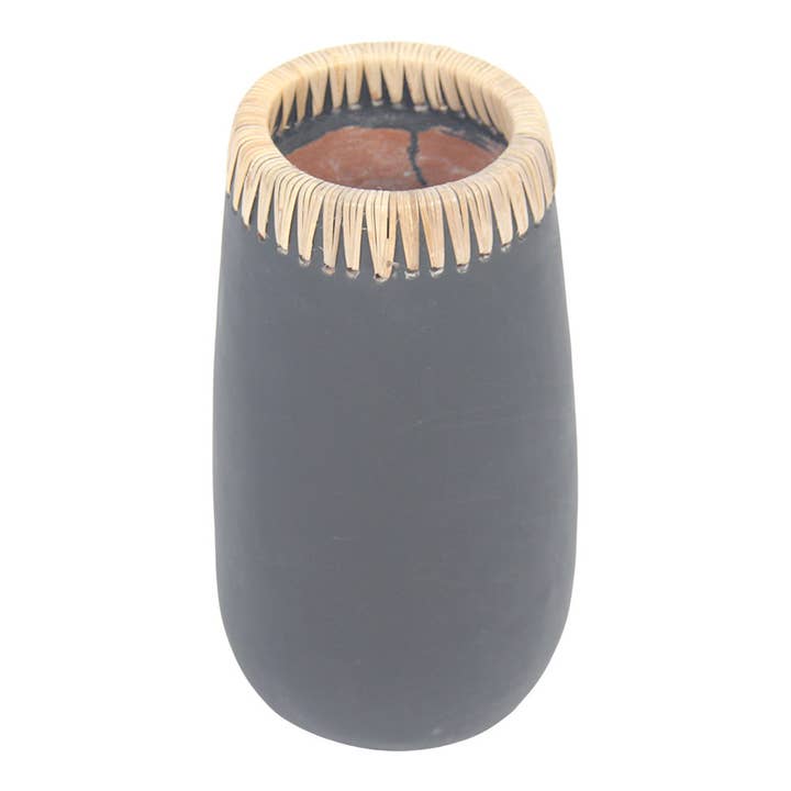 Vaso Nadia rattan nero per la vendita all'ingrosso da parte di EARTHWARE