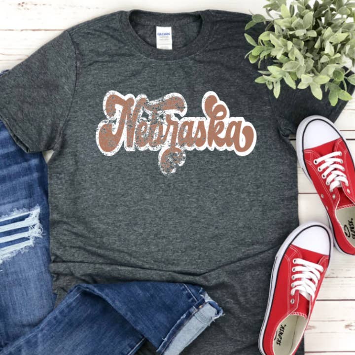Nebraska Verontruste Retro T-shirt Staat Thema Speldag Shirt voor wholesale door BB Subs and Screens