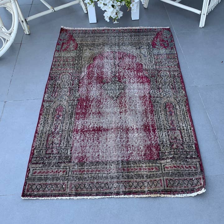 The Loom Wholesale - Wholesale Rug Pad - Vintage Small Rug 2,9x4,5 ft (88x136 cm), Turkish Red Oriental Wool Rug0