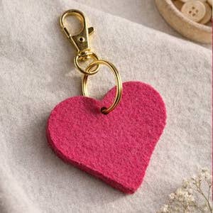 Scandinavian Hearts - Wholesale Purse/Bag Accessory - Women's - Felt Heart Purse Charm Minimalist Ksychain16
