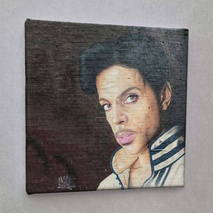 #01631 Prince Street Art Canvas Print for wholesale by Eicie