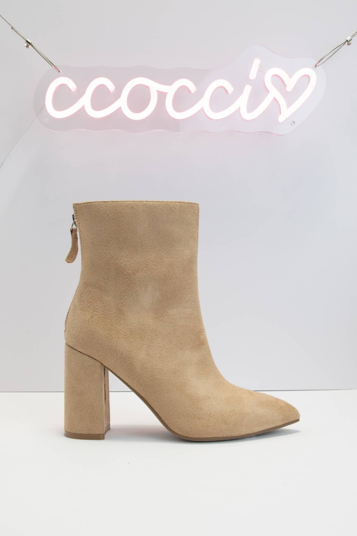 CCOCCI – Botins - Mulher por atacado – Bota de cano longo com salto bloco e design elegante NYRA-024