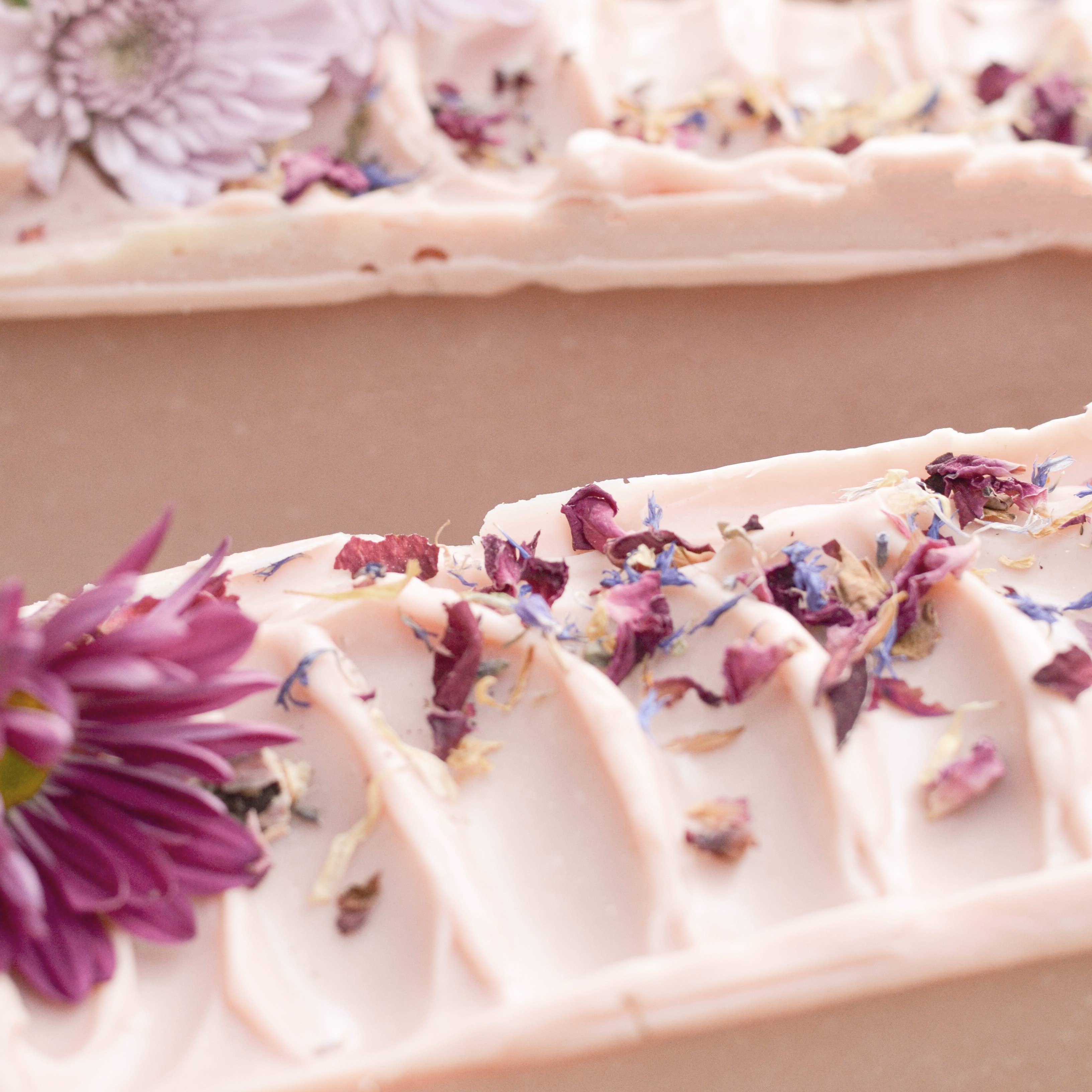 Pretty farm girl - Wholesale Bar Soap - Wild Rose + Honey | Goat Milk Soap | Luxurious Soap Bar4