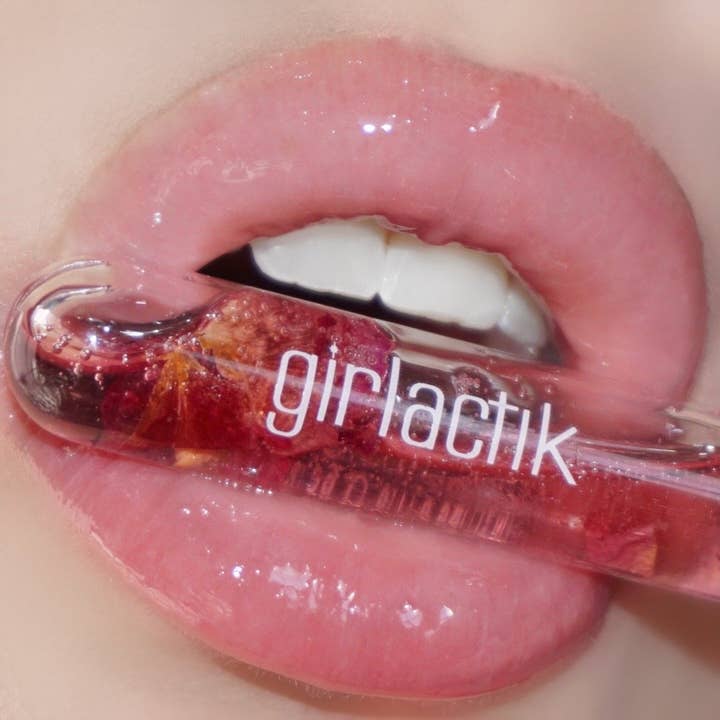 Girlactik - Vente Brillants à lèvres et gloss - Pétale d'huile de rose brillant1