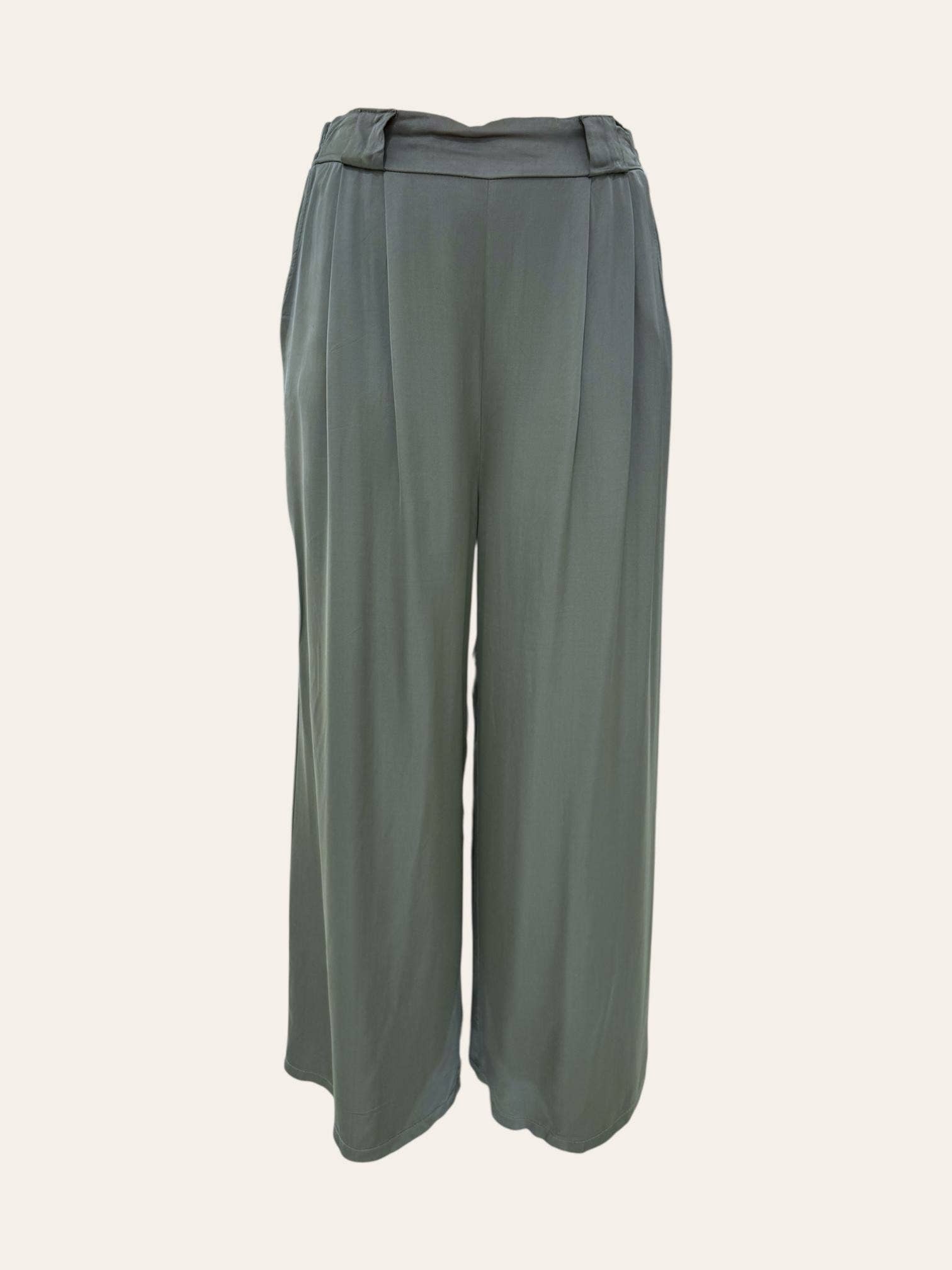 C'MELODIE - Wholesale Pants - Women's - Plus Size - Elegant Pleated Wide-Leg Pants2