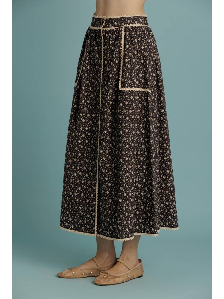 Aureum - Wholesale Skirt - Women's - AB2359 - CROCHET TRIM FLORAL SKIRT1