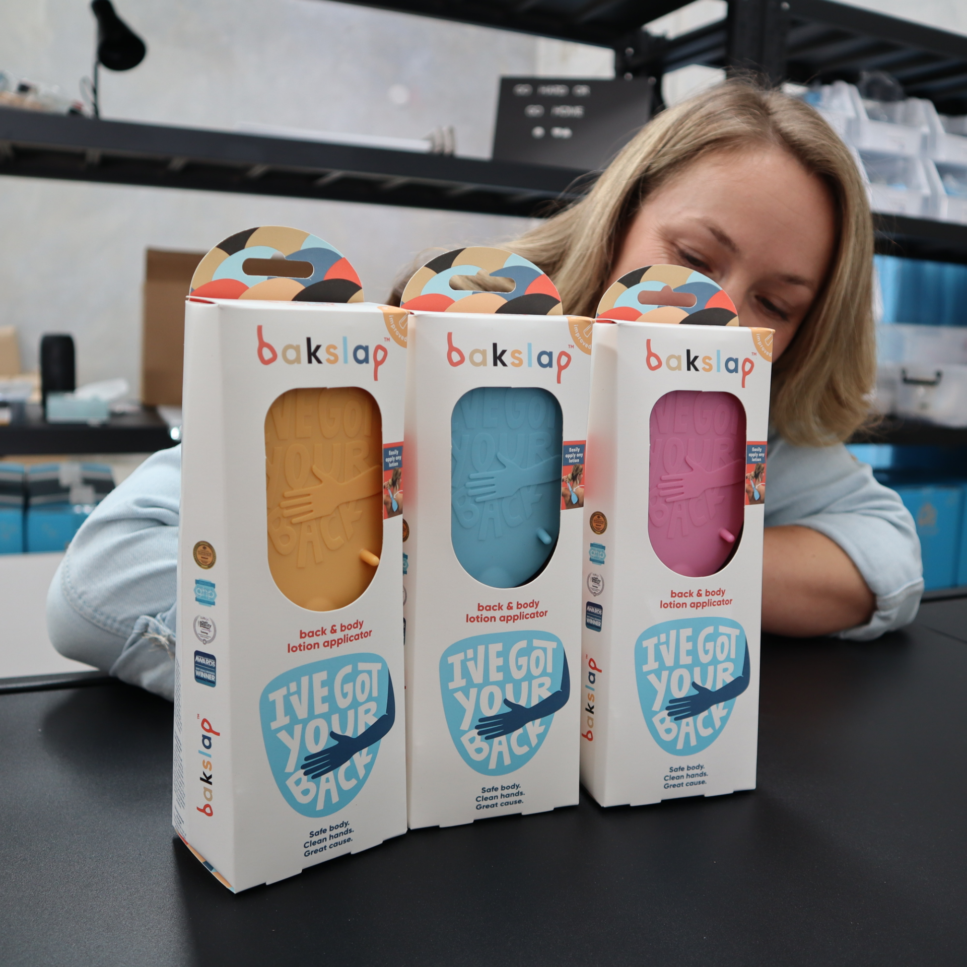 bakslap - Wholesale Retailer Display - Beauty & Wellness - Retailer Starter Package - Bakslap Lotion Applicator + POS19