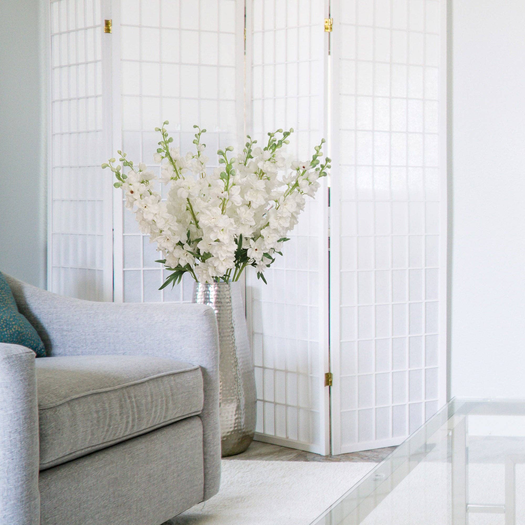 Larksilk - Vendita all'ingrosso Fiori finti - Delphinium finto bianco di alta qualità da 37"3