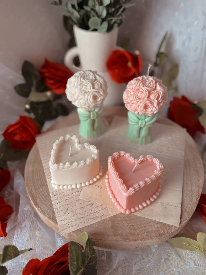 Love cake candle | wedding candle | for wholesale by My Milky Candle