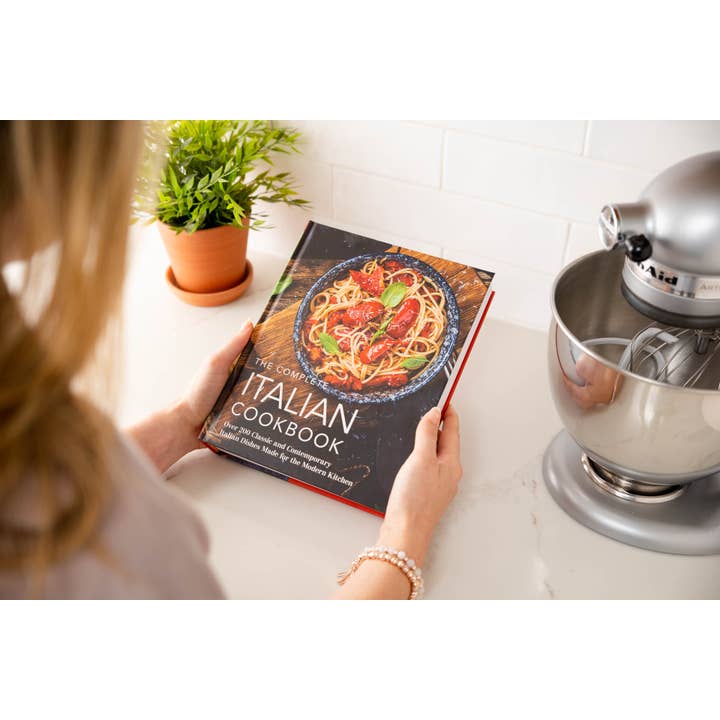 HarperCollins Focus - Wholesale Cookbooks & Food - The Complete Italian Cookbook8