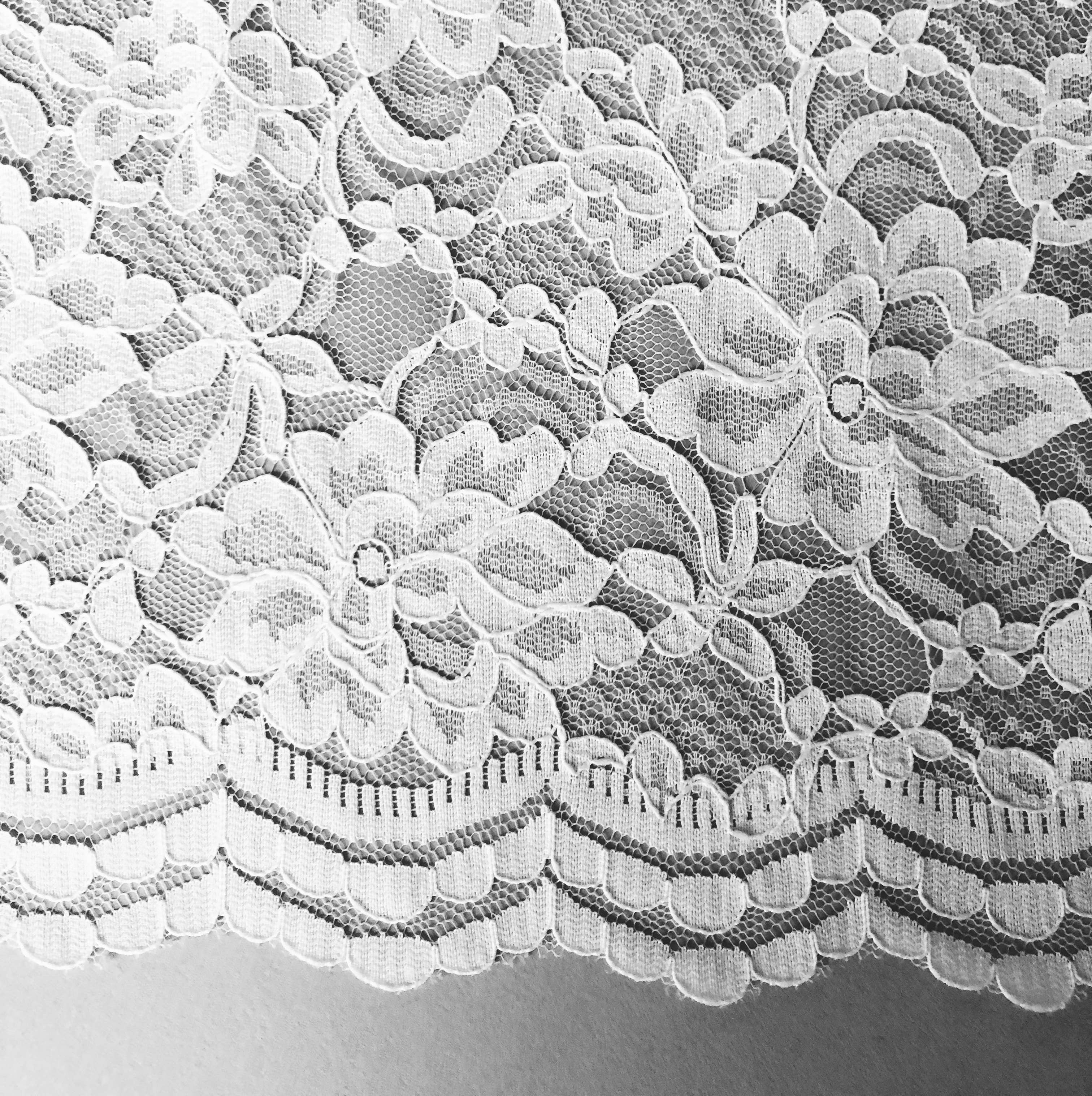 SEIDENWEISS – wholesale Klänningset – baby – Sophia dopset med spetsdopklänning3