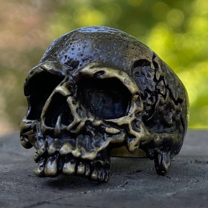 Guerrier de Bronze - Bague Crâne (#684) pour la vente par SkullJewelry.com