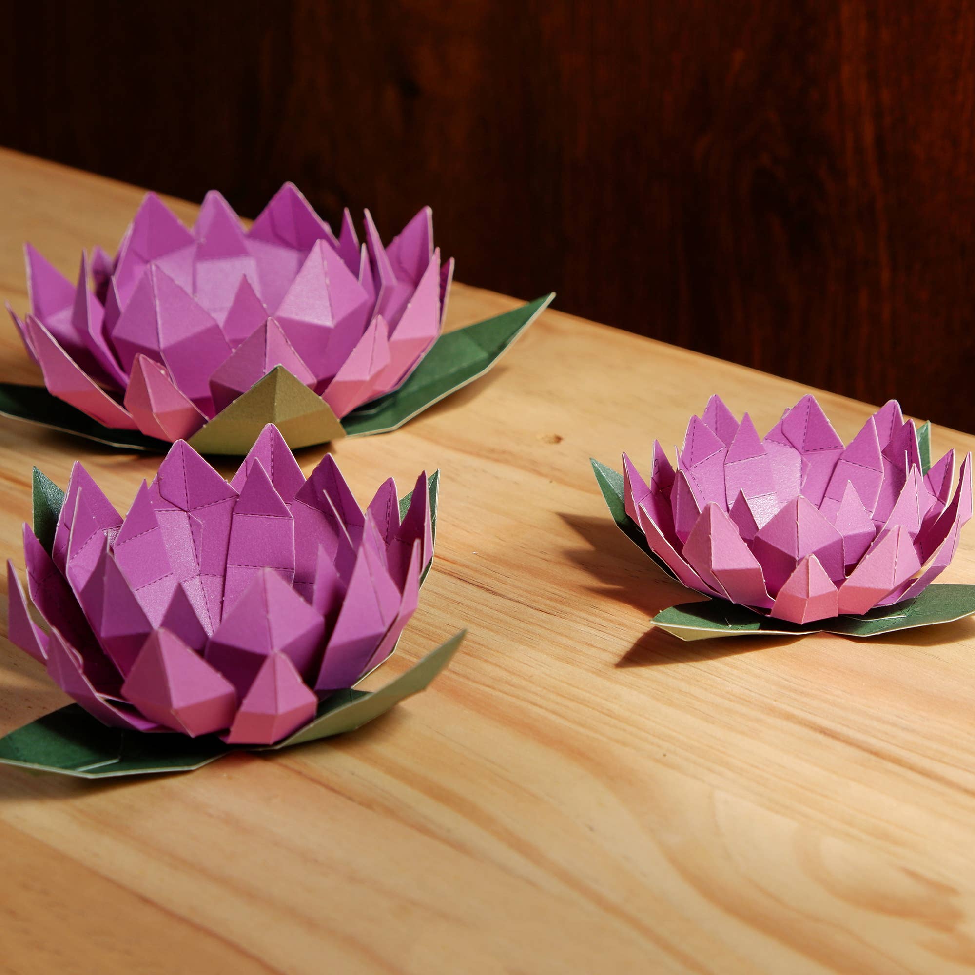 How to Make an Origami Lotus with Washi Paper \u003c\u003c Origami :: WonderHowTo, image size:2000x2000