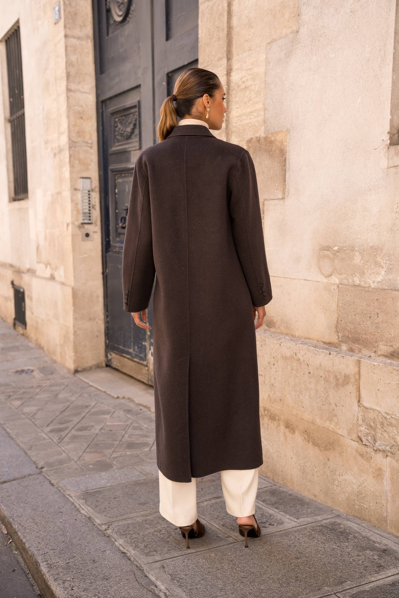 Attentif Paris – Großhandel Mantel - Damen – Extra langer, handgenähter Oversize-Mantel aus Wollmischung69