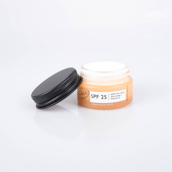 UpCircle Beauty Europe - Vendita all'ingrosso Creme solari - Zero Waste, Sicuro per la barriera corallina, Crema solare minerale SPF25 - Formato da viaggio per la spiaggia8