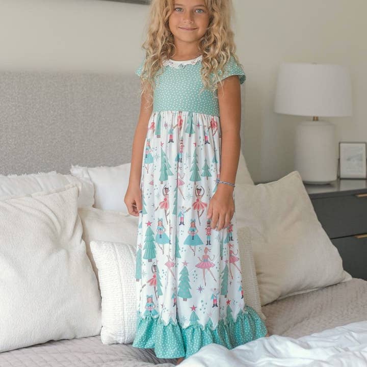 Oopsie Daisy - Wholesale Nightdress - Kids - Kids Christmas Holiday Nutcracker Ruffle Lounge Play Gown