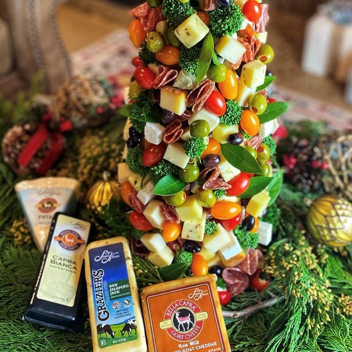 Sierra Nevada Cheese Company - Wholesale Cheese - Bella Capra Raw Milk Smoked Goat Cheddar 12/6oz squares