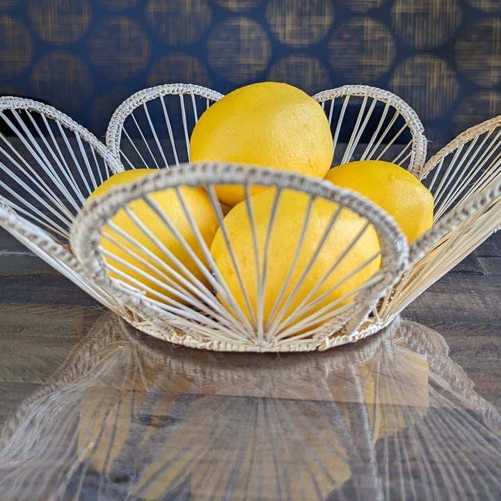 Macondo Forever - Wholesale Basket - 12" Scalloped Handwoven Iraca Bread Basket1