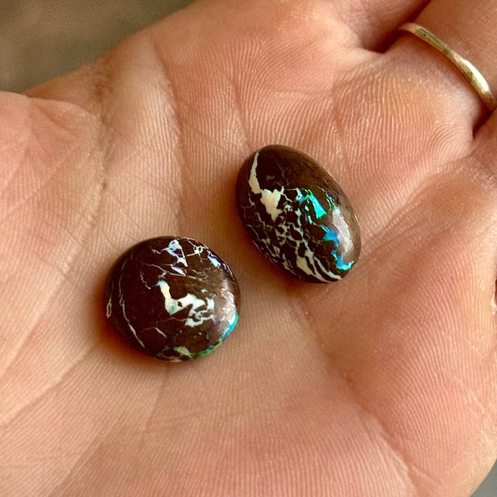 Mandala Gems – Großhandel Spiritueller Stein/Kristall – Seltene Boulder-Opale mit Drachenmuster, Boulder-Opal-Cabochons2