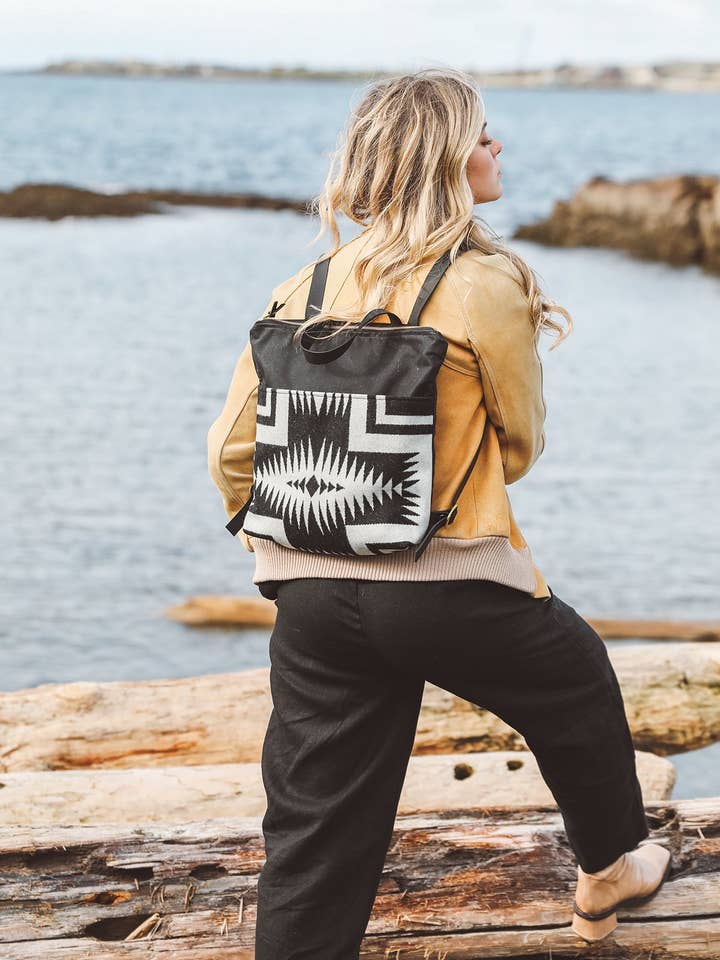 Sac à dos Tofino | Archer pour la vente par Grace Design