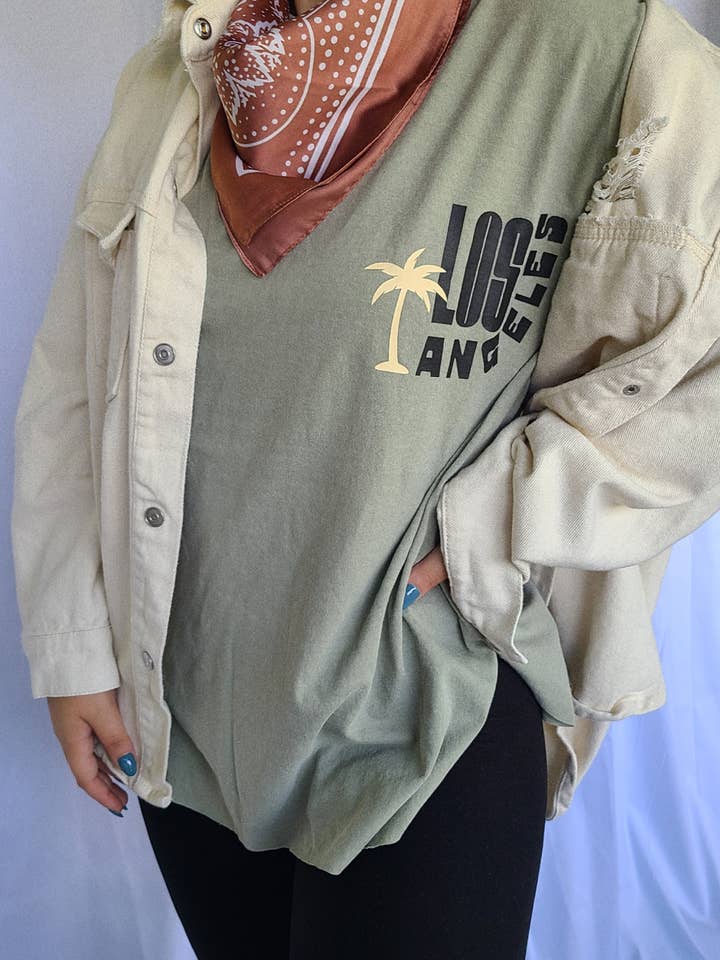 LOS ANGELES PALME | SIDE SLIDS TEE | KLIT for engroshandel hos Thread House