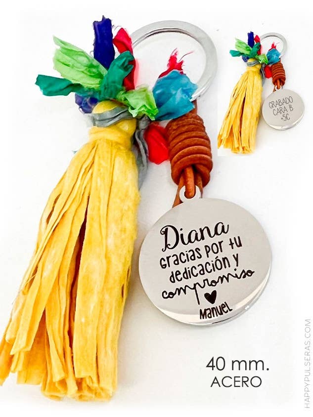 Porte-clés à pompon en acier inoxydable avec dédicace gravée de 40 mm. pour la vente par Happypulseras