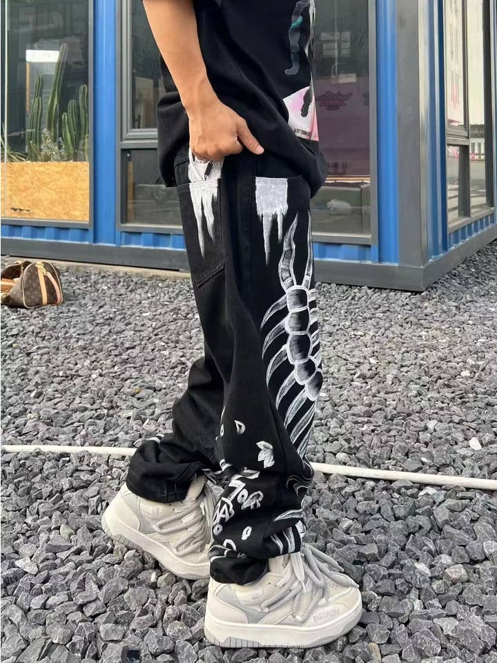 Nero Pantaloni dritti da uomo Hip-hop Skull Jeans in vendita all'ingrosso su Faire