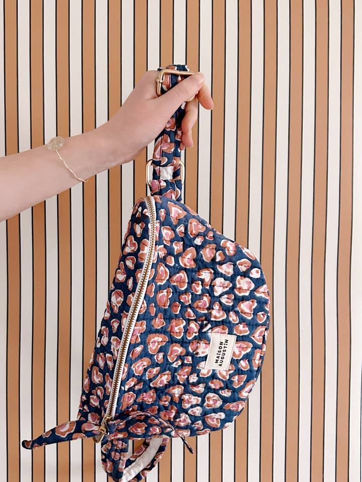 Leo Lapis Mum Waist Bag for wholesale by Maison Augustin
