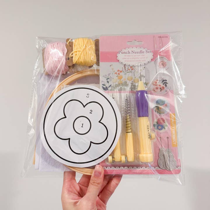 MILK X SODA JUNI DAISY HAIR TIE BLUE MILK X SODA JUNI DAISY HAIR TIE BLUE