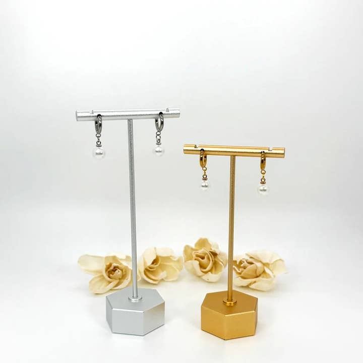 Aqua Essence Co - Wholesale Huggie Earrings - Lulu Jewelry Set | Hypoallergenic Pearl Earrings & Necklace4