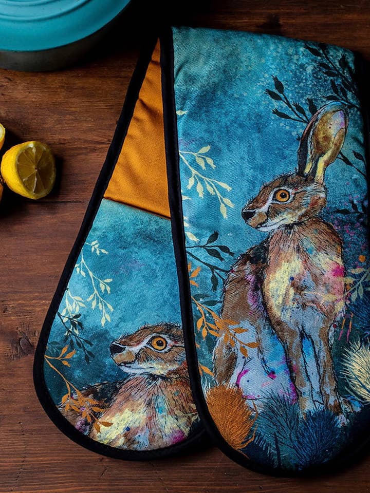 Hare Oven Glove for wholesale by Dollyhotdogs