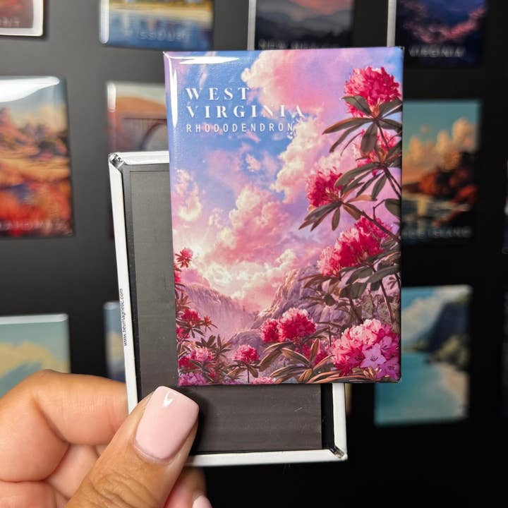 Aimant Fleur d'État | Virginie-Occidentale | Design Rhododendron pour la vente par Tieu Magnetic