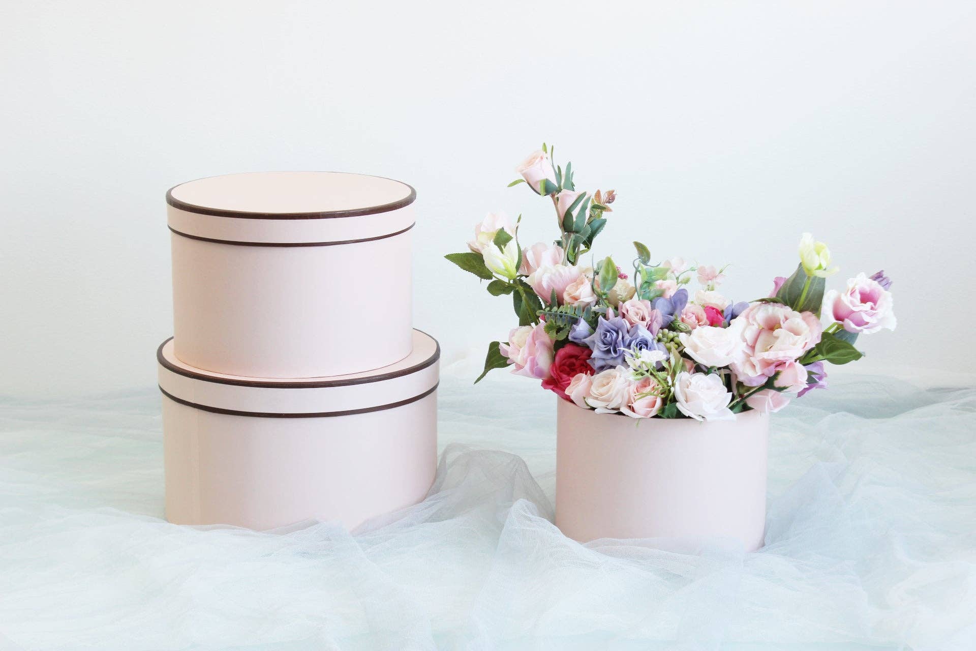 Elegant Design Supply - Wholesale Gift Box - French Inspired Round Flower Box7